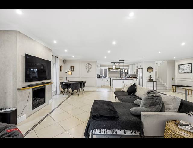 4 BEDROOM HOUSE FOR SALE IN BROADACRES